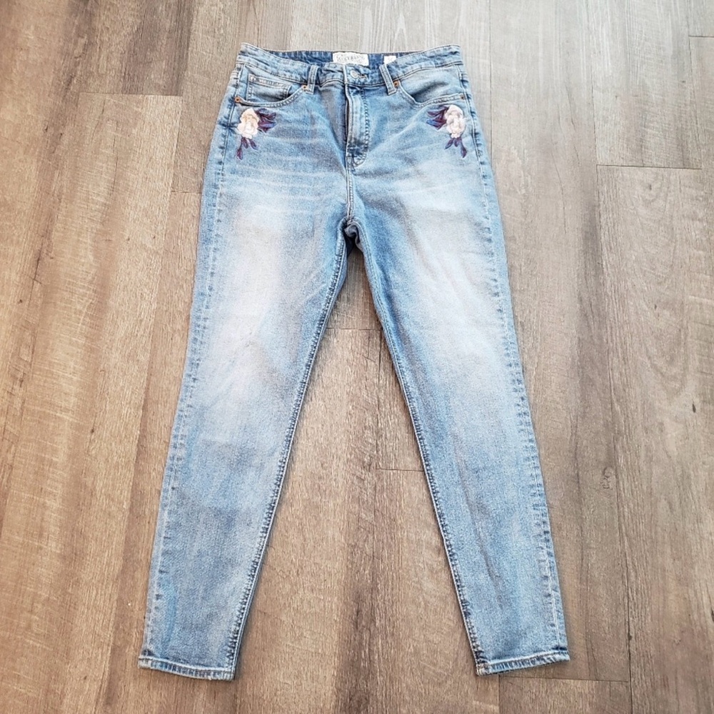 Lucky Brand Light Blue Bridgette Skinny Boho Jeans with Floral Embroidery
